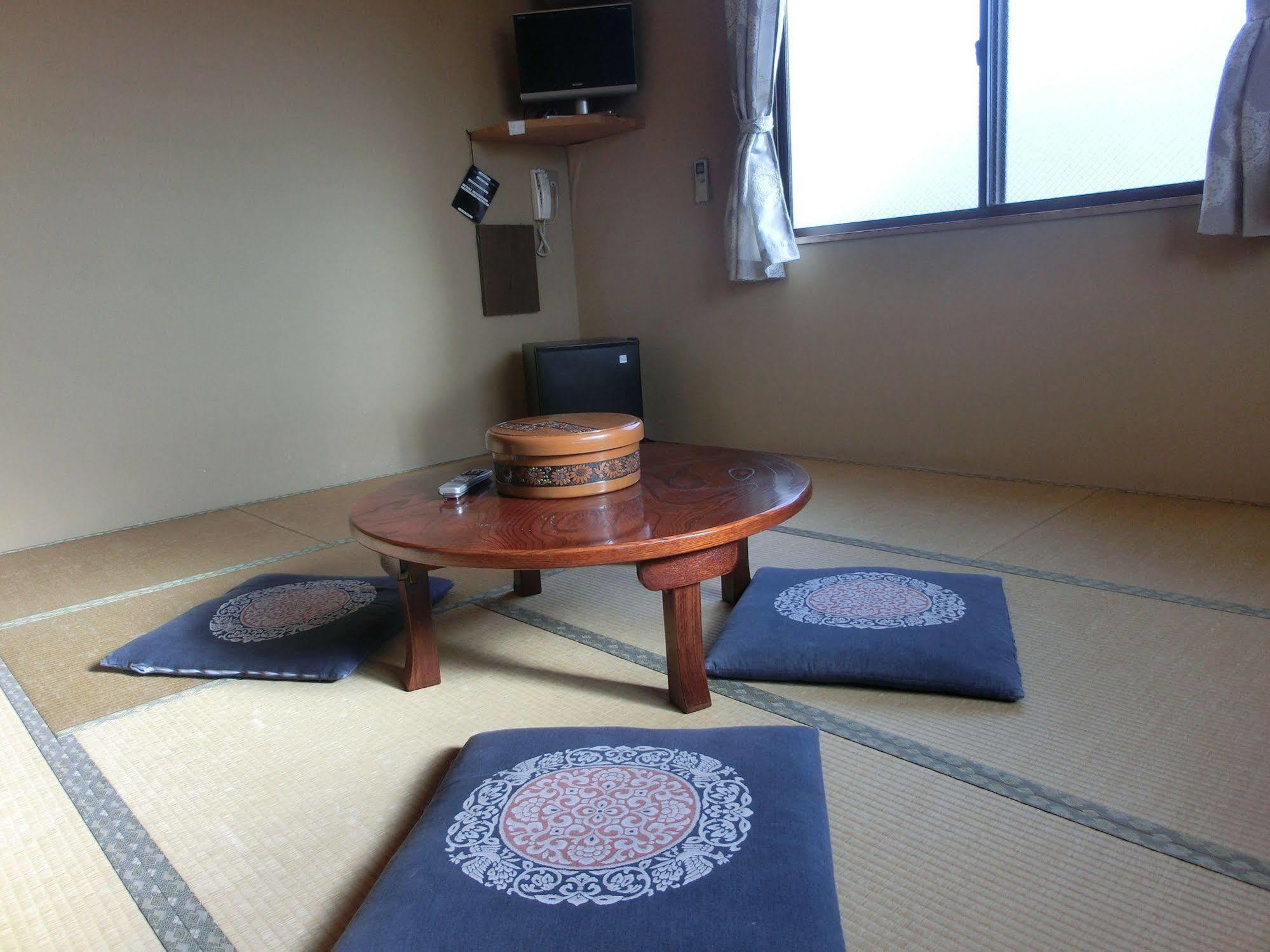 Hotel Oyado Iguchi à Takayama  Extérieur photo